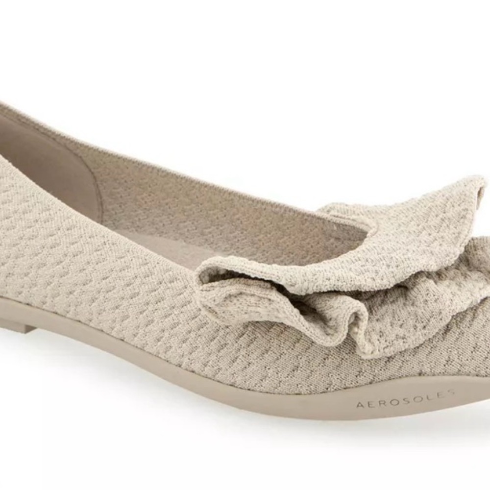 AEROSOLES Women's Damira flats